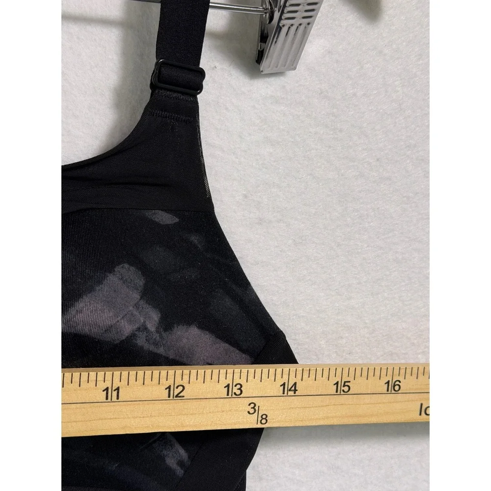 Victoria's Secret Sport Bra Women 34C Black Camo On Point Incredible Racerback